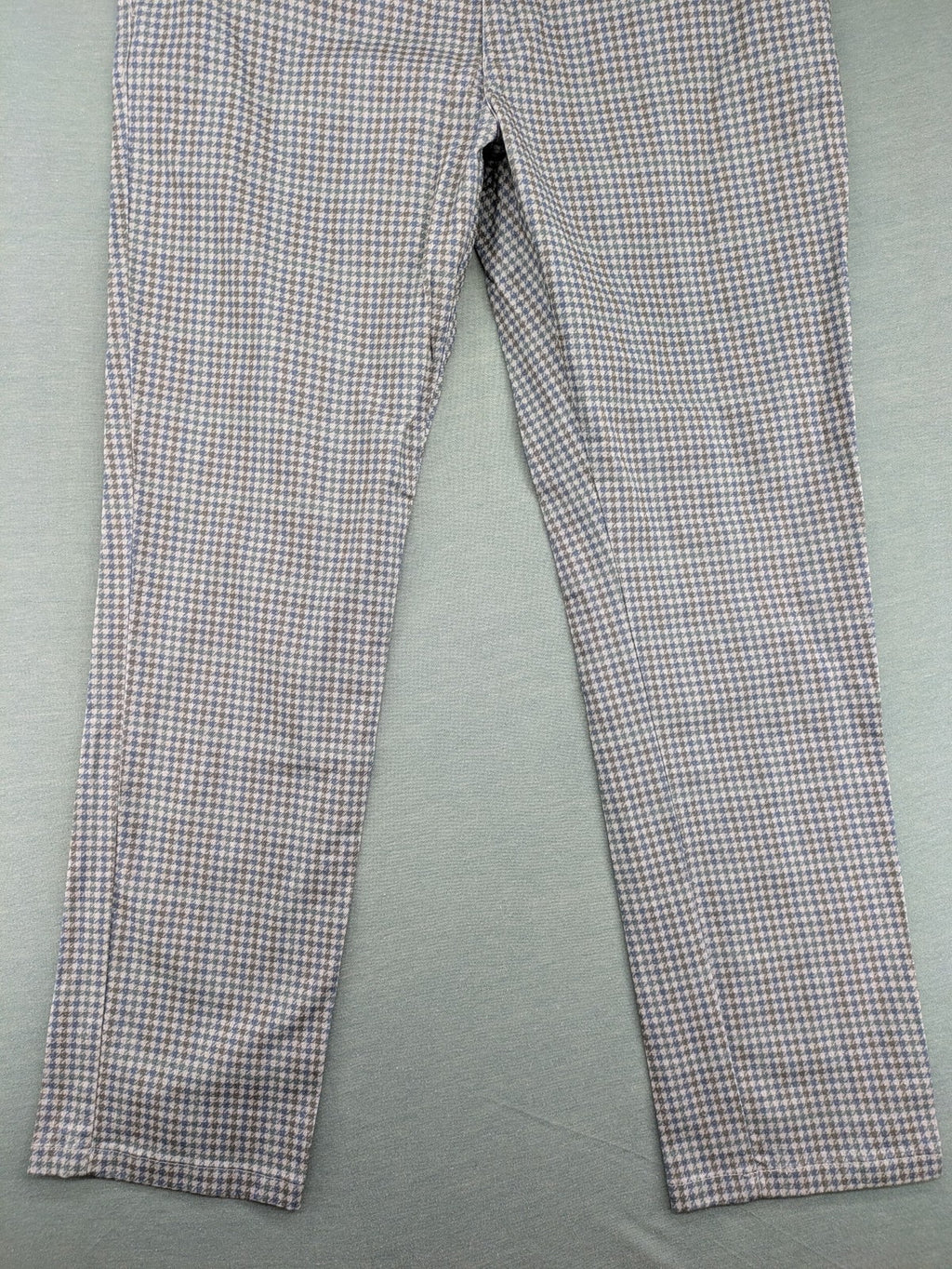 State of Art pink pants houndstooth pattern modern fit with zipper and button closure.