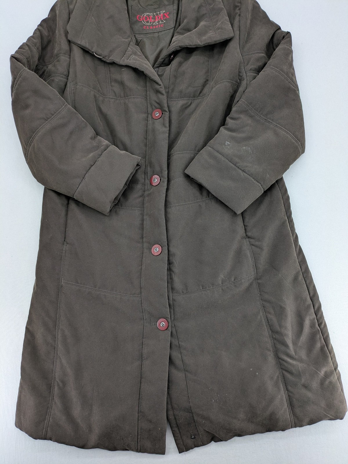 Goldix brown puffer coat size 46, button closure, padded design, classic style.