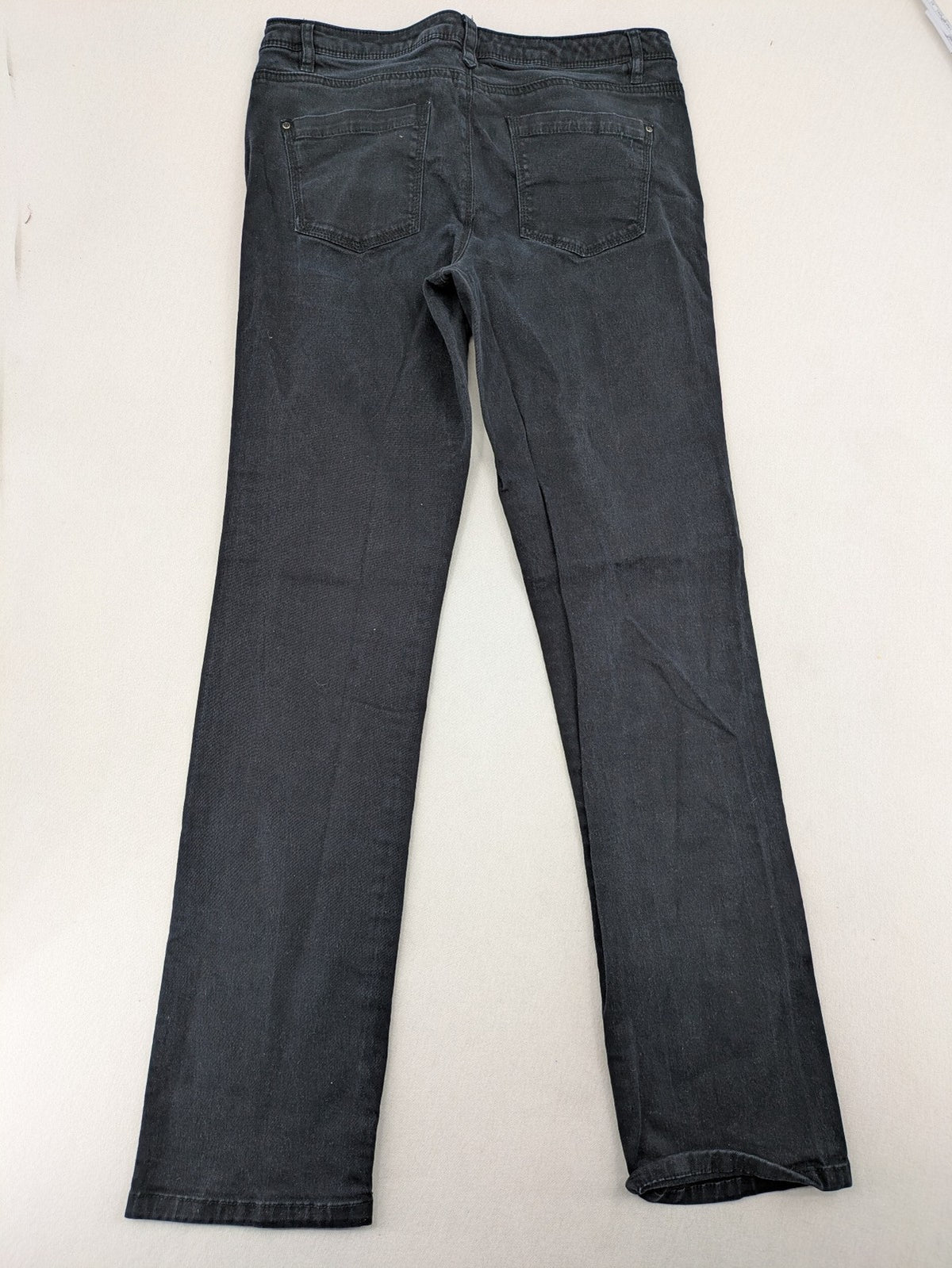 Yessica black straight leg jeans 5-pocket design cotton blend with stretch.
