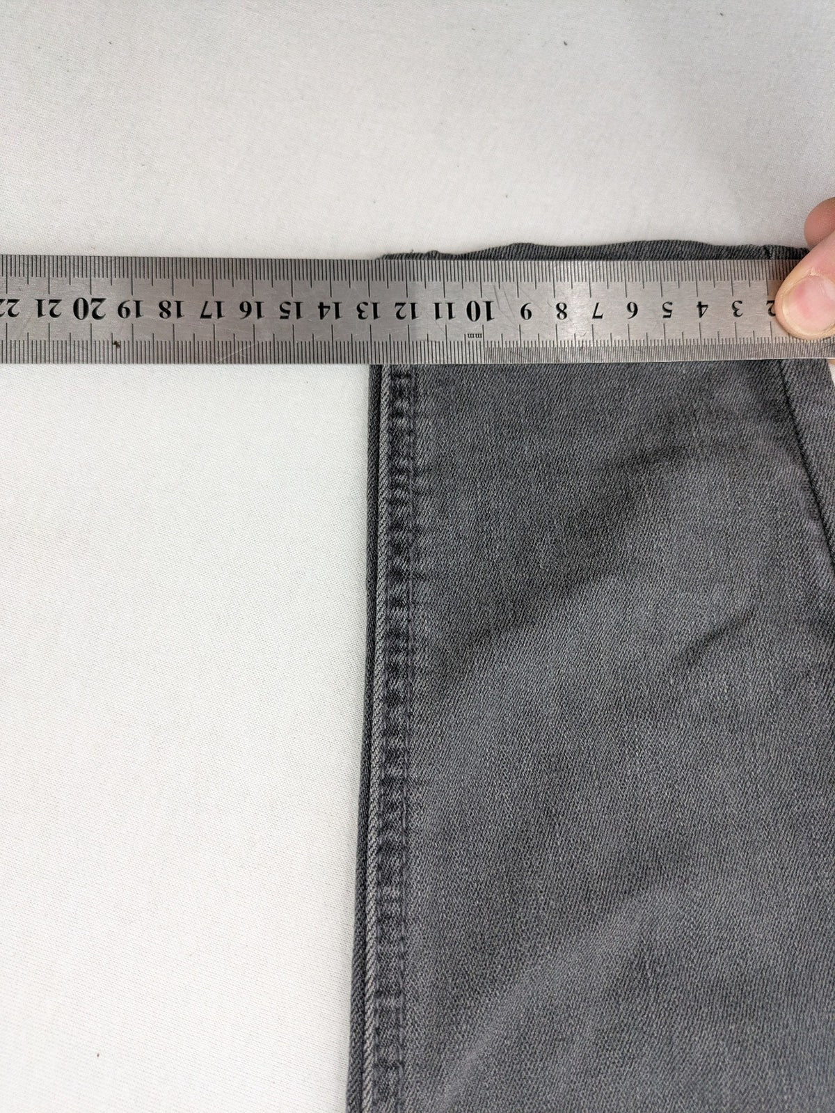 Buena Vista grey skinny jeans with button fly and stretch denim material.