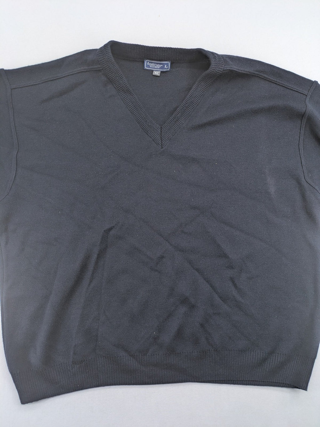 Louis Fashion grey turtle neck jumper with V-neck and ribbed cuffs.