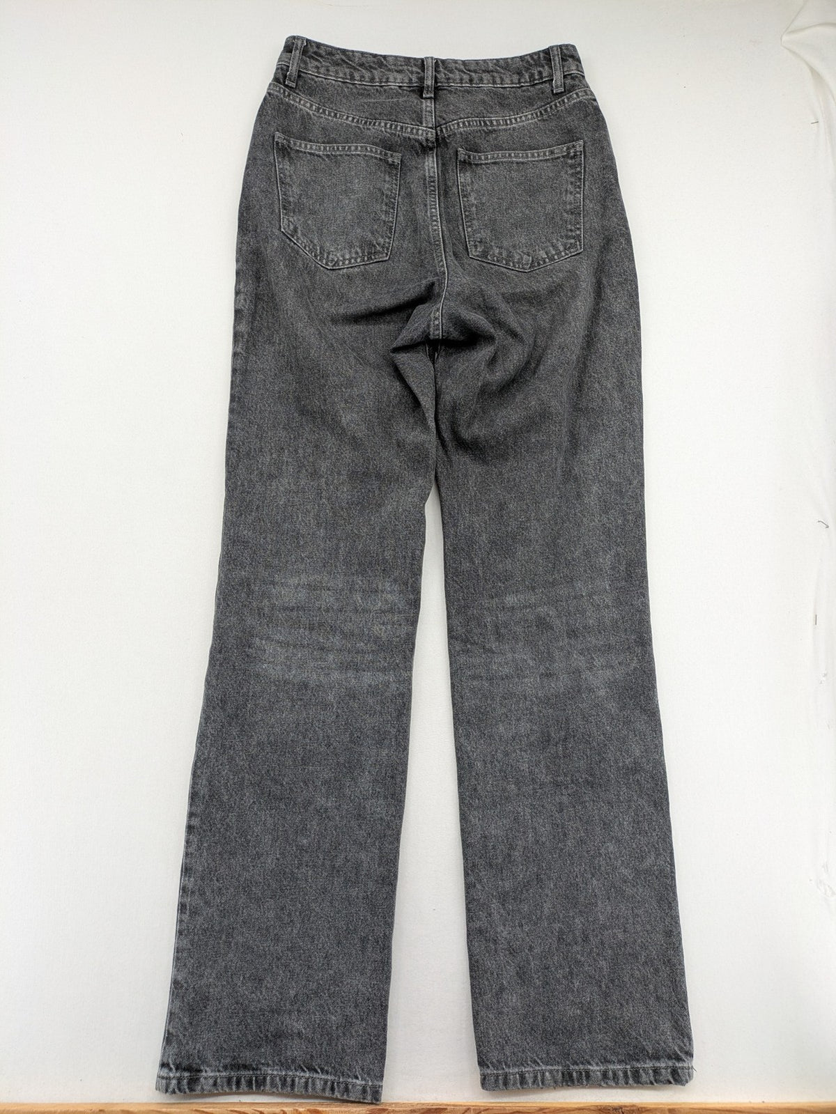 Zarina grey straight jeans high waist with classic 5-pocket design and washed denim texture.
