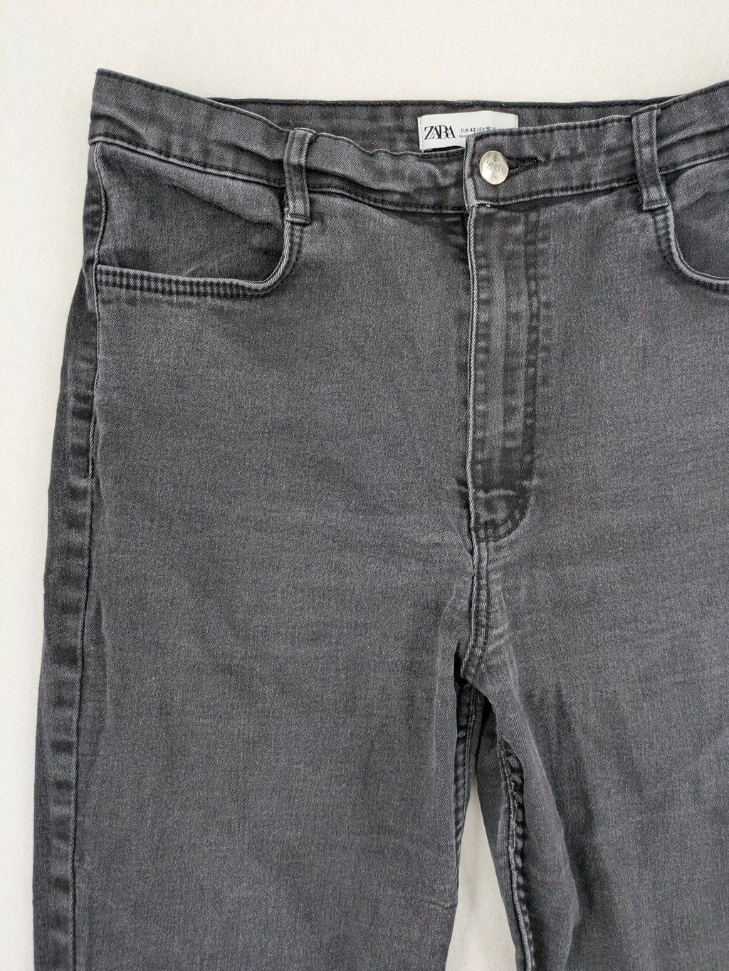 Zara high waist mom jeans faded black classic 5-pocket design stretch denim