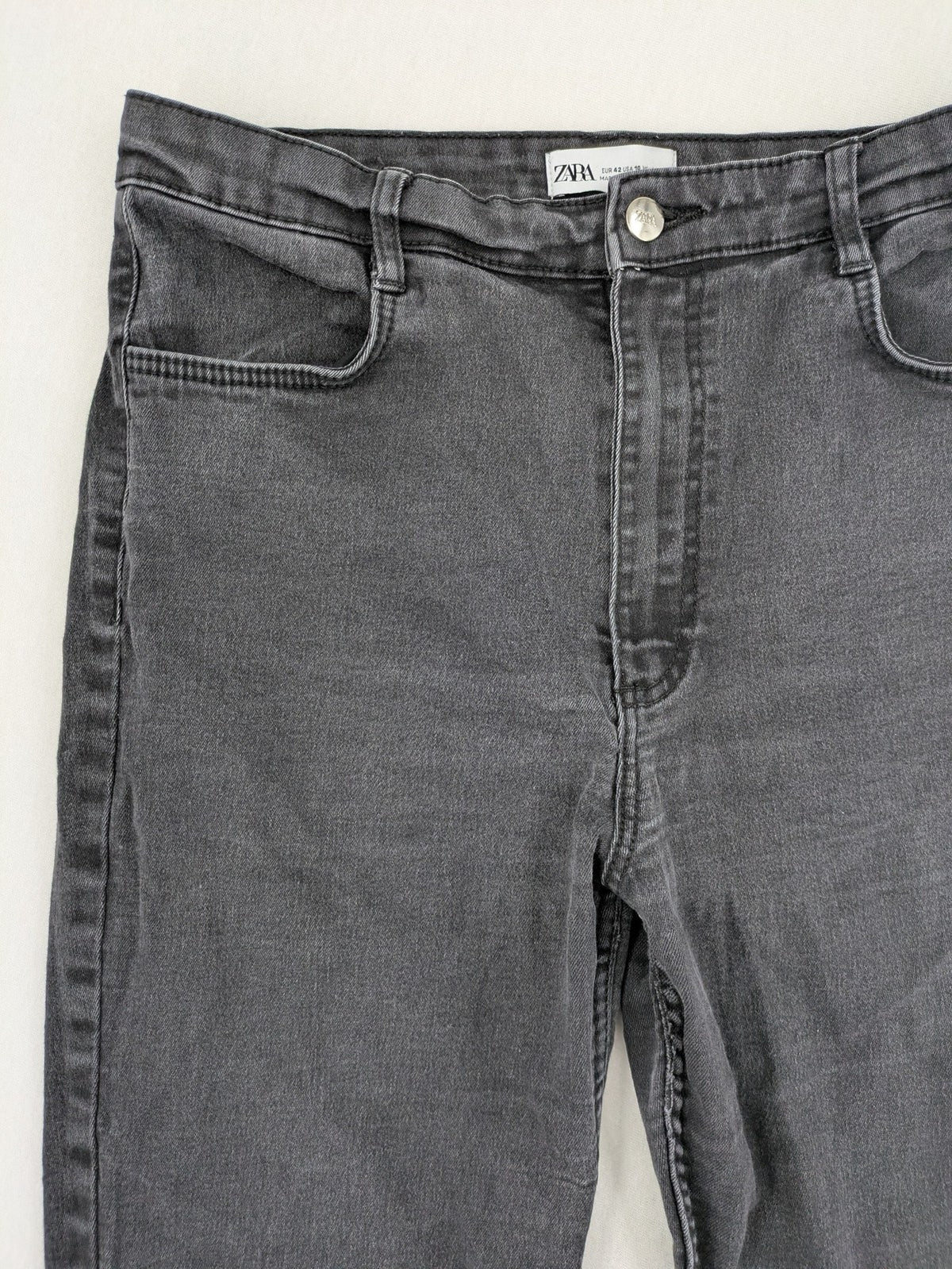 Zara high waist mom jeans faded black classic 5-pocket design stretch denim