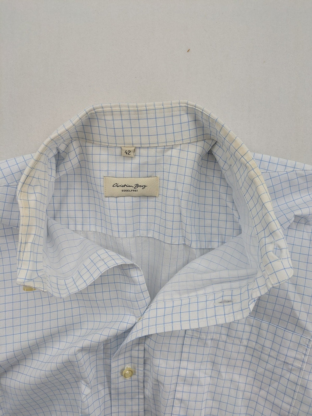 Christian Berg long sleeve shirt pink checkered pattern, non-iron fabric, Kent collar.