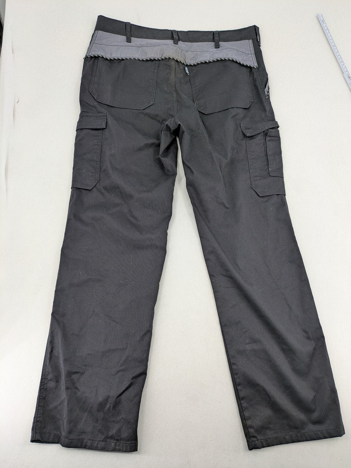 Workwear hunting tactical pants black grey durable fabric multiple cargo pockets
