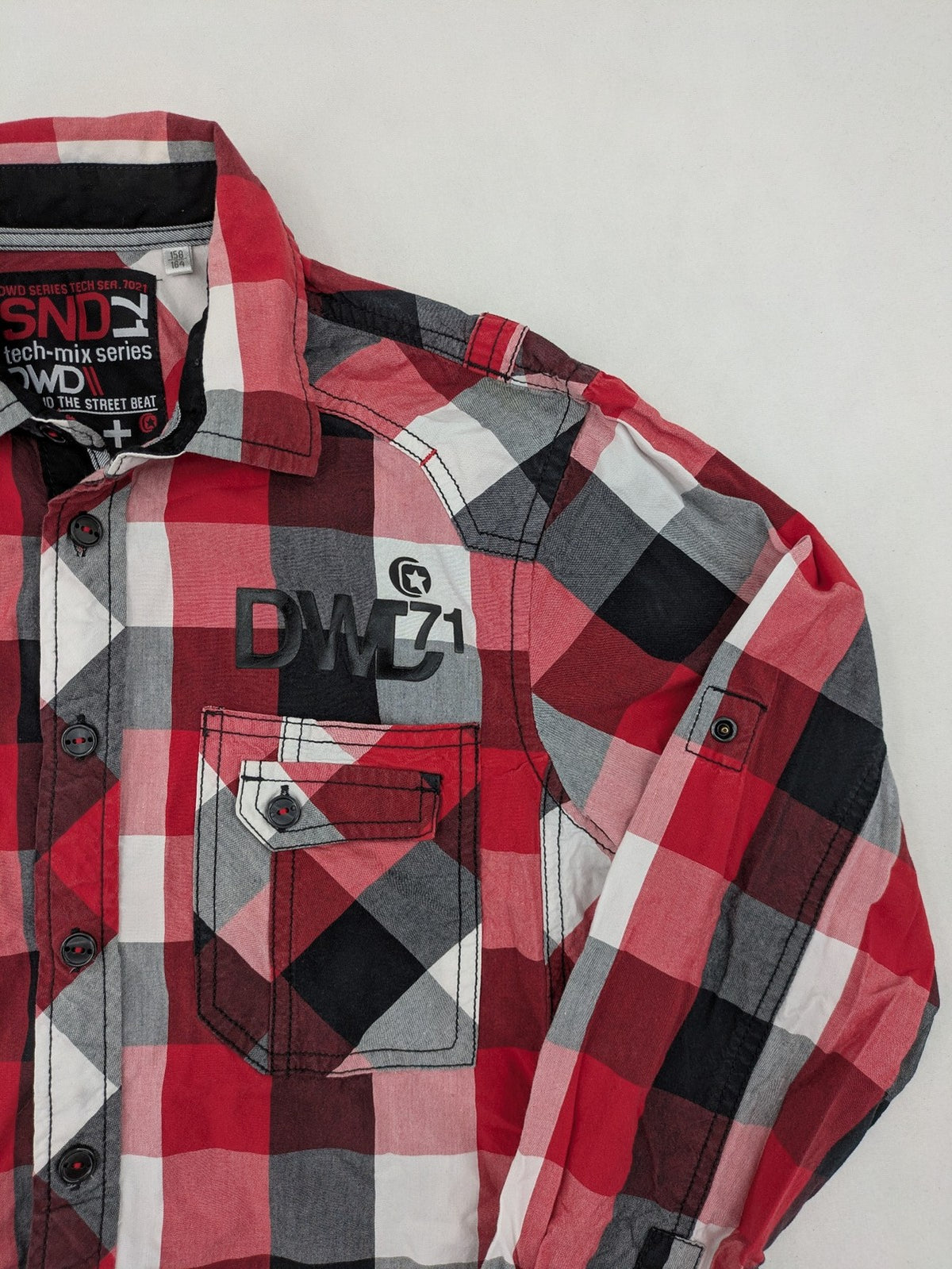 here+there by C&A red checkered long sleeve shirt with button placket and logo