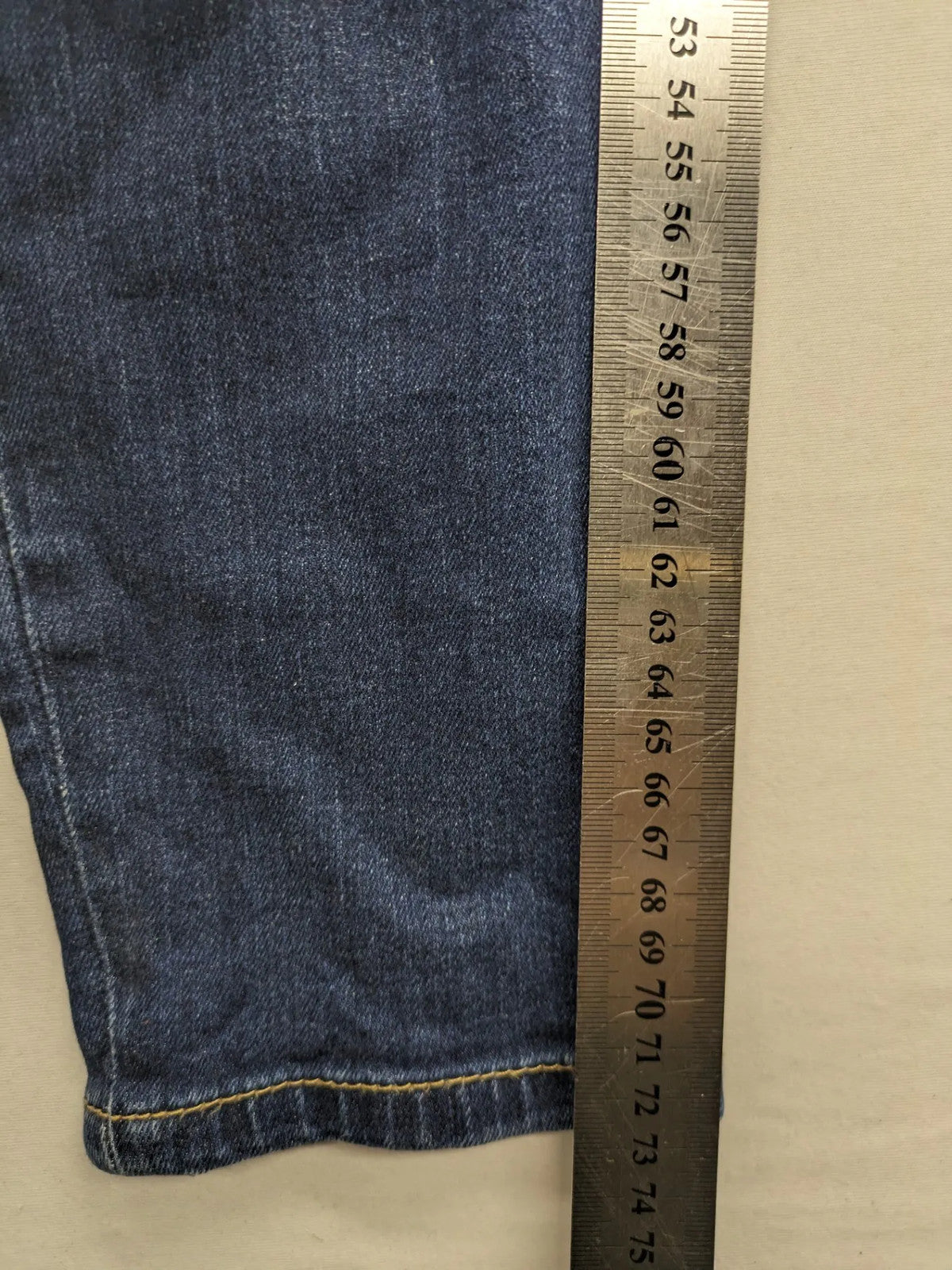 Even & Odd blue skinny jeans with five-pocket design and stretch denim material.