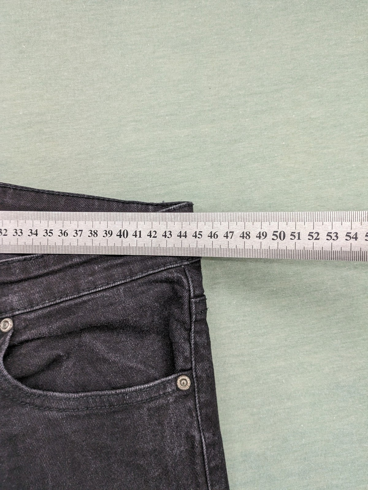 Blauer black straight jeans washed denim five-pocket design with stretch material.