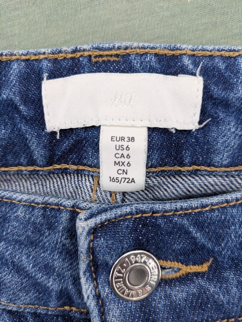 H&M blue straight jeans high rise button fly durable cotton vintage style