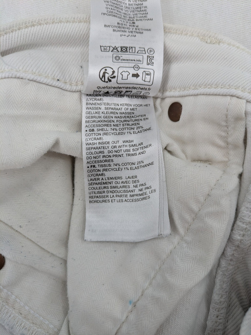 G-Star Raw white straight jeans with logo patch and stretch denim material.