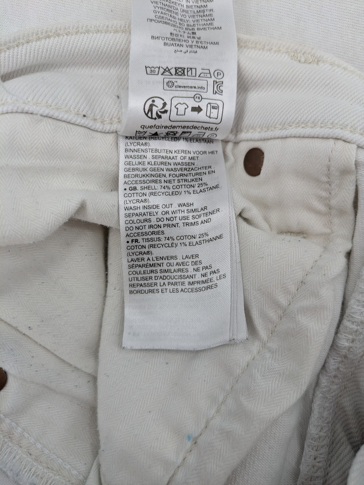 G-Star Raw white straight jeans with logo patch and stretch denim material.