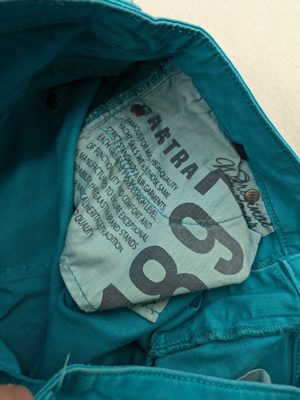 Gaastra blue-green skinny fit cord jeans with classic 5-pocket design.