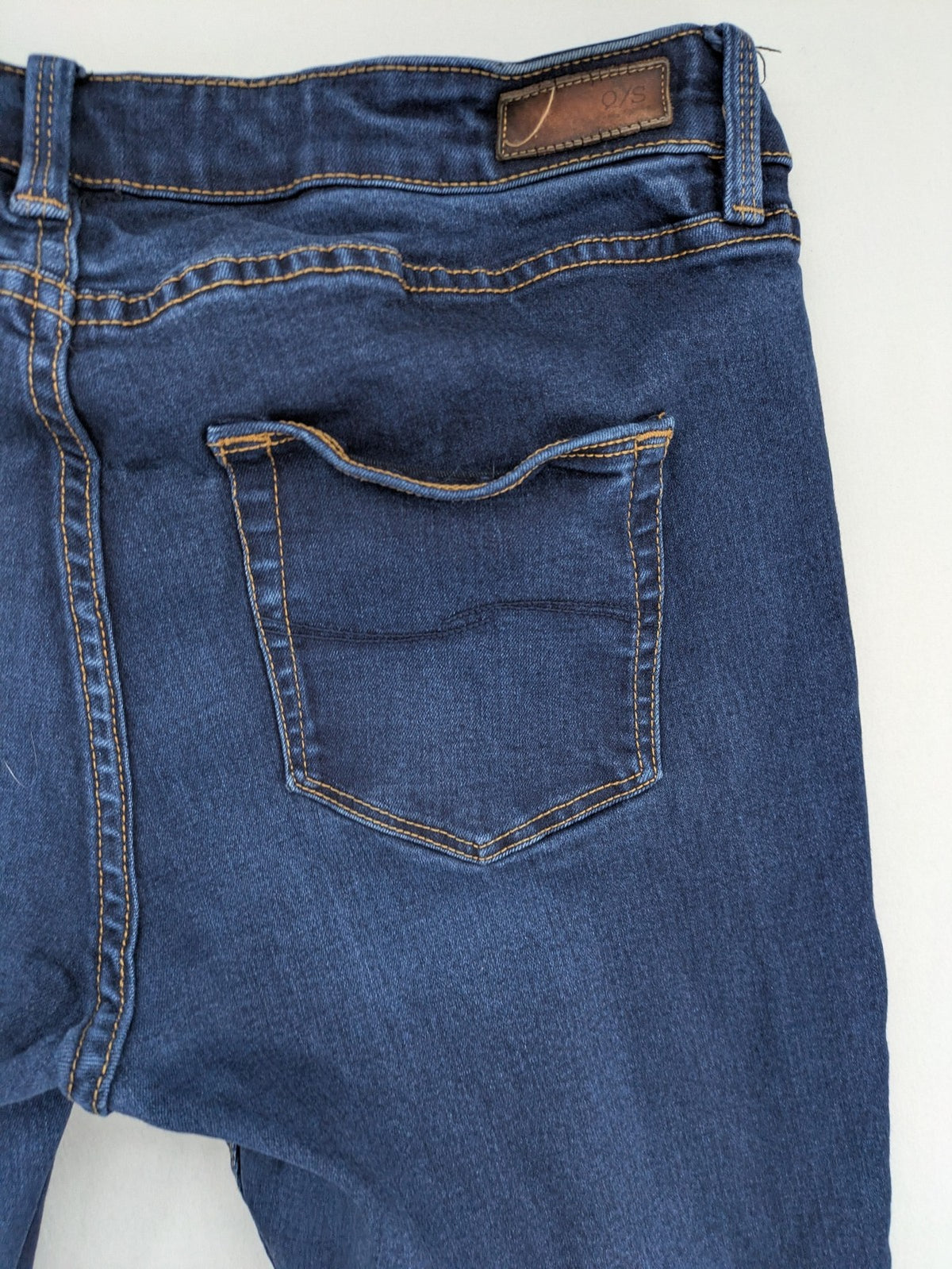 Q/S Designed By blue skinny jeans classic 5-pocket style with zipper and button closure