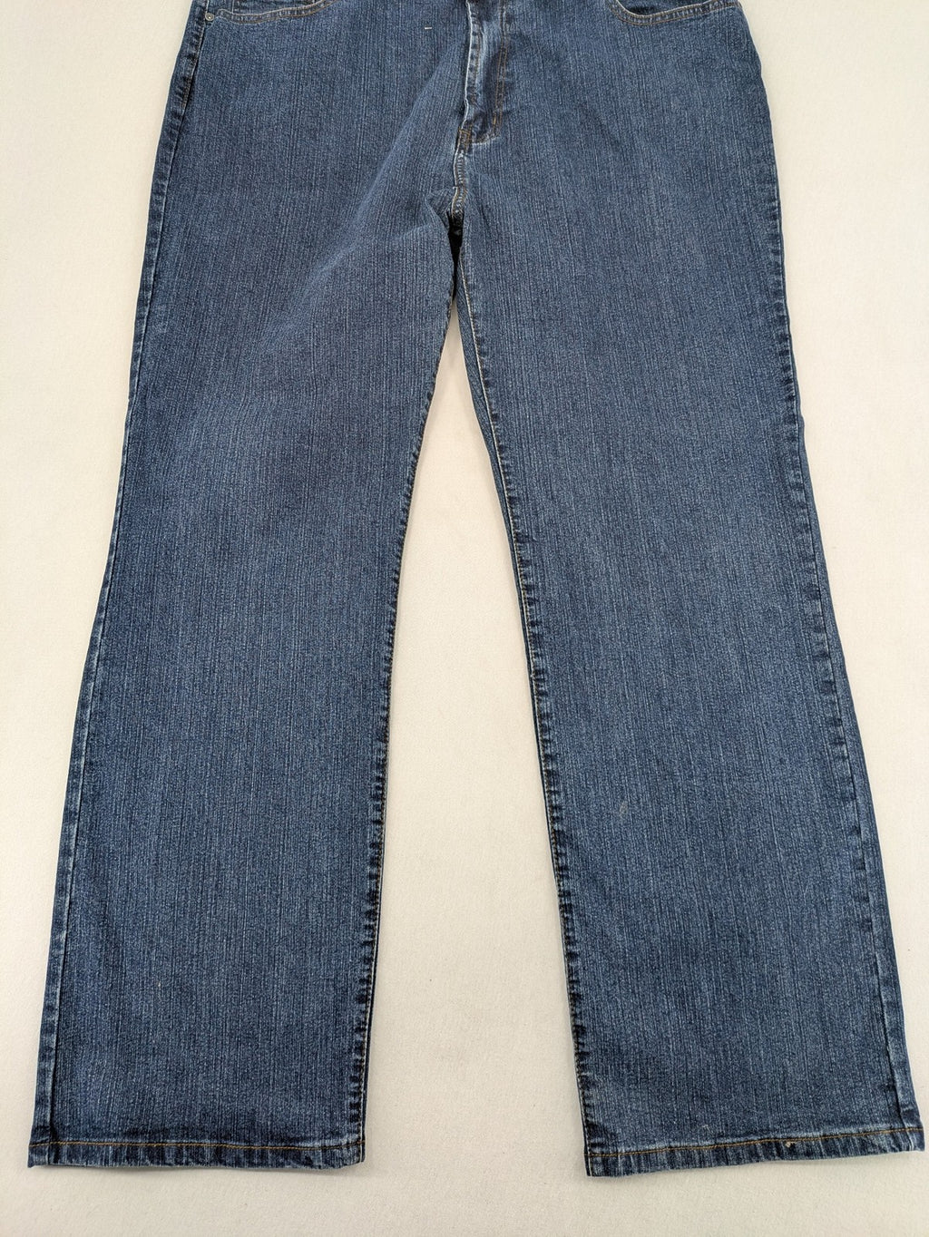 RE&X blue straight jeans medium wash 5-pocket design with stretch denim material