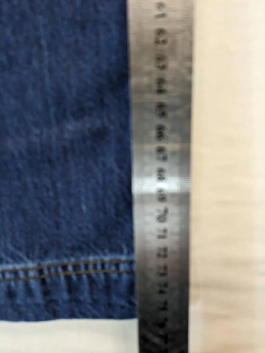 Esprit blue straight jeans high waist 80s style with original tags and classic wash.