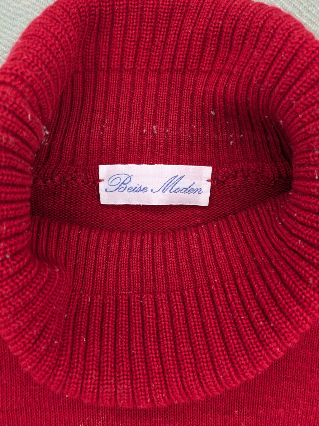Beise Moden red turtle neck jumper ribbed cuffs warm wool blend