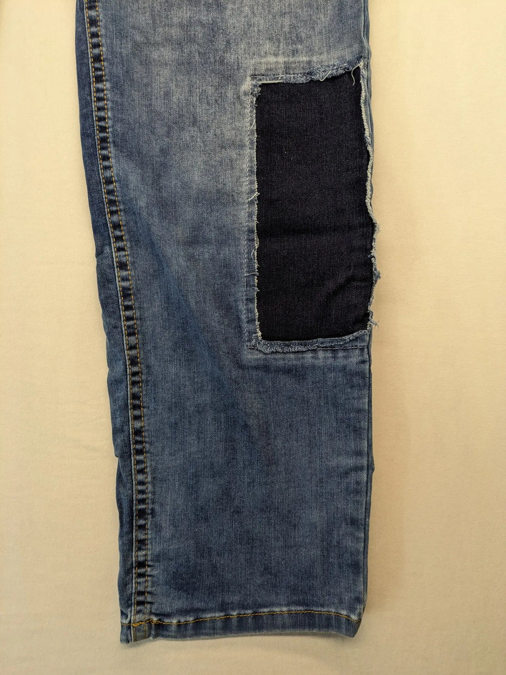 Cecil straight jeans blue patchwork design with classic button fly and stretch denim.