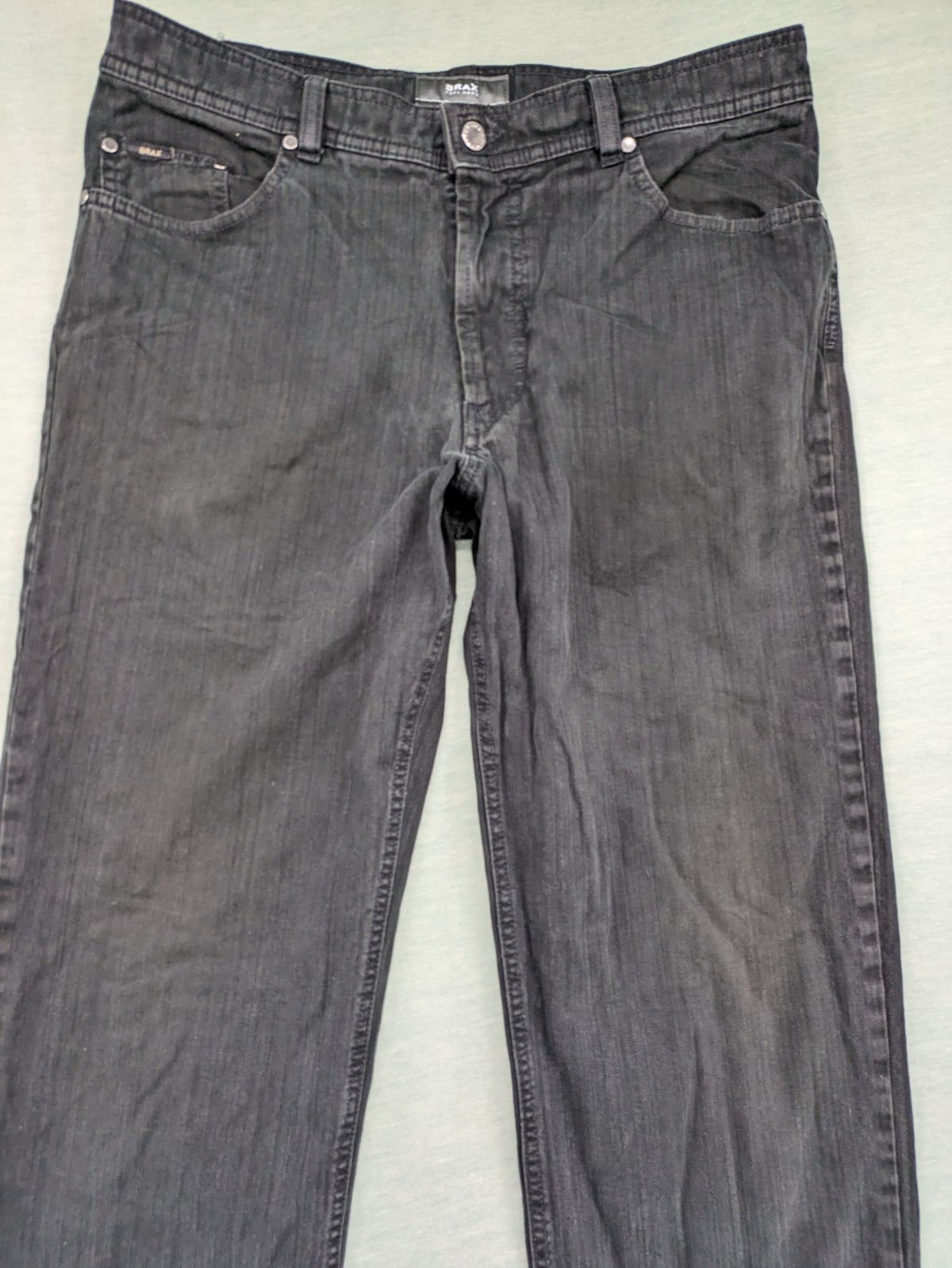 BRAX straight jeans black washed 5-pocket design with zipper and button closure