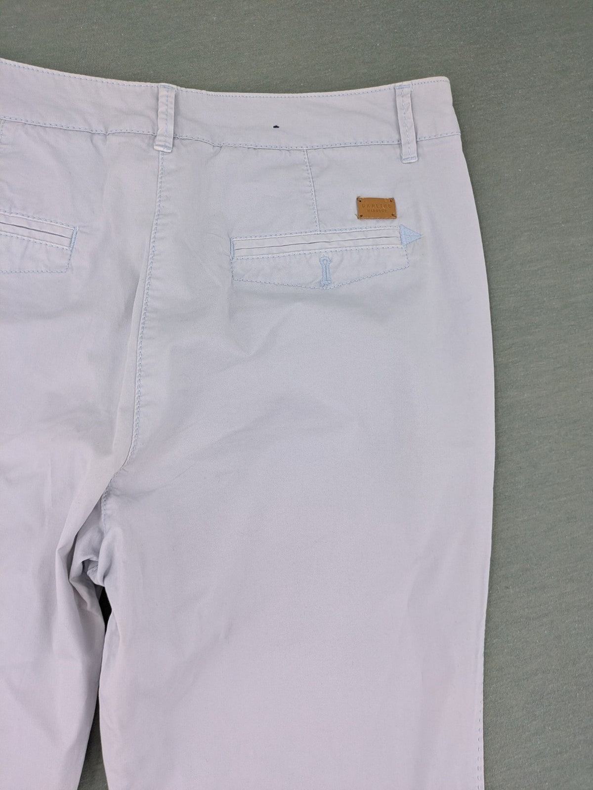 Darling Harbour white chino pants with patterned pocket lining and stretch cotton material.