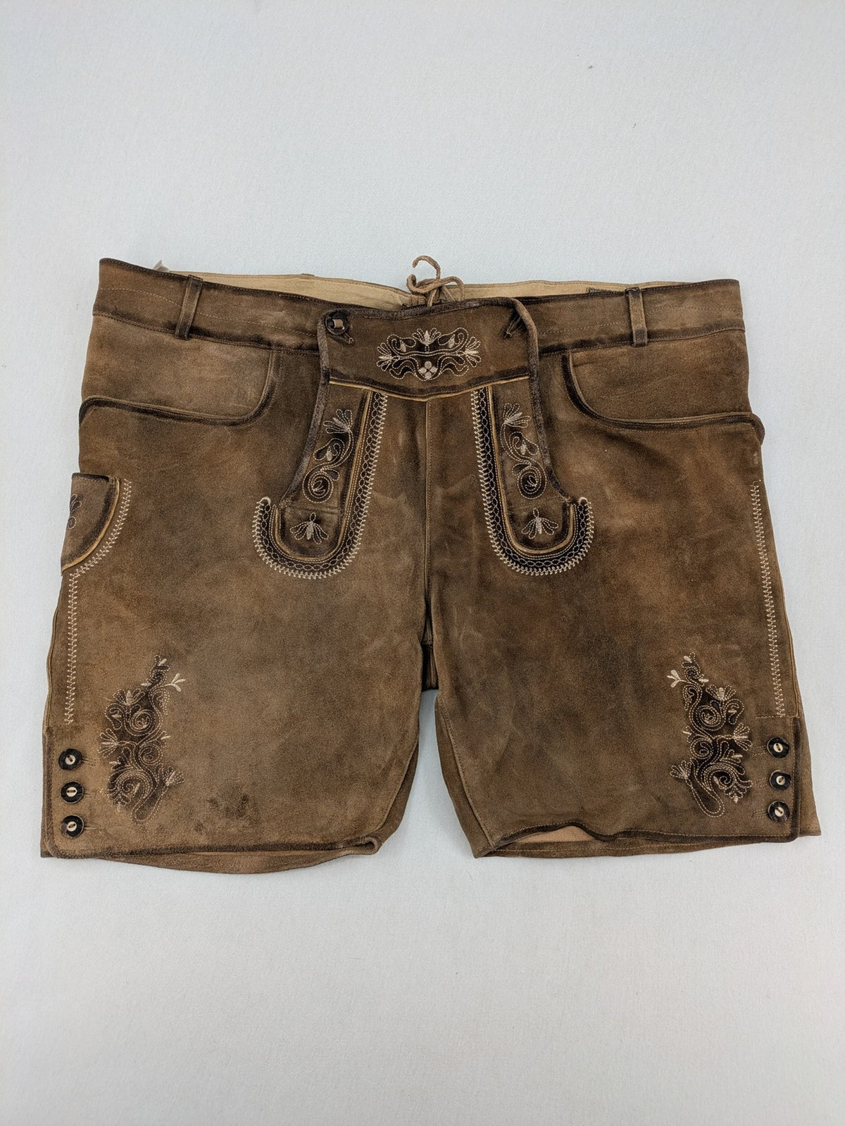 Alpenlife traditional leather pants brown with detailed embroidery and classic suspenders.