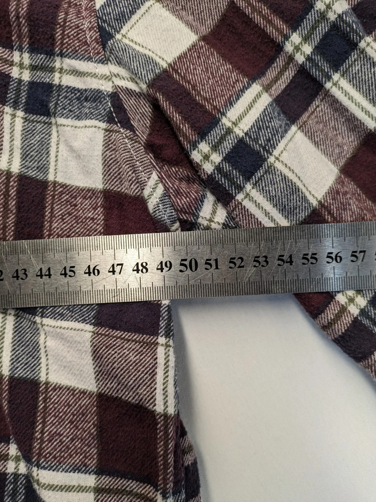 Jack & Jones flannel shirt red check pattern, long sleeves, 100% cotton, classic collar.