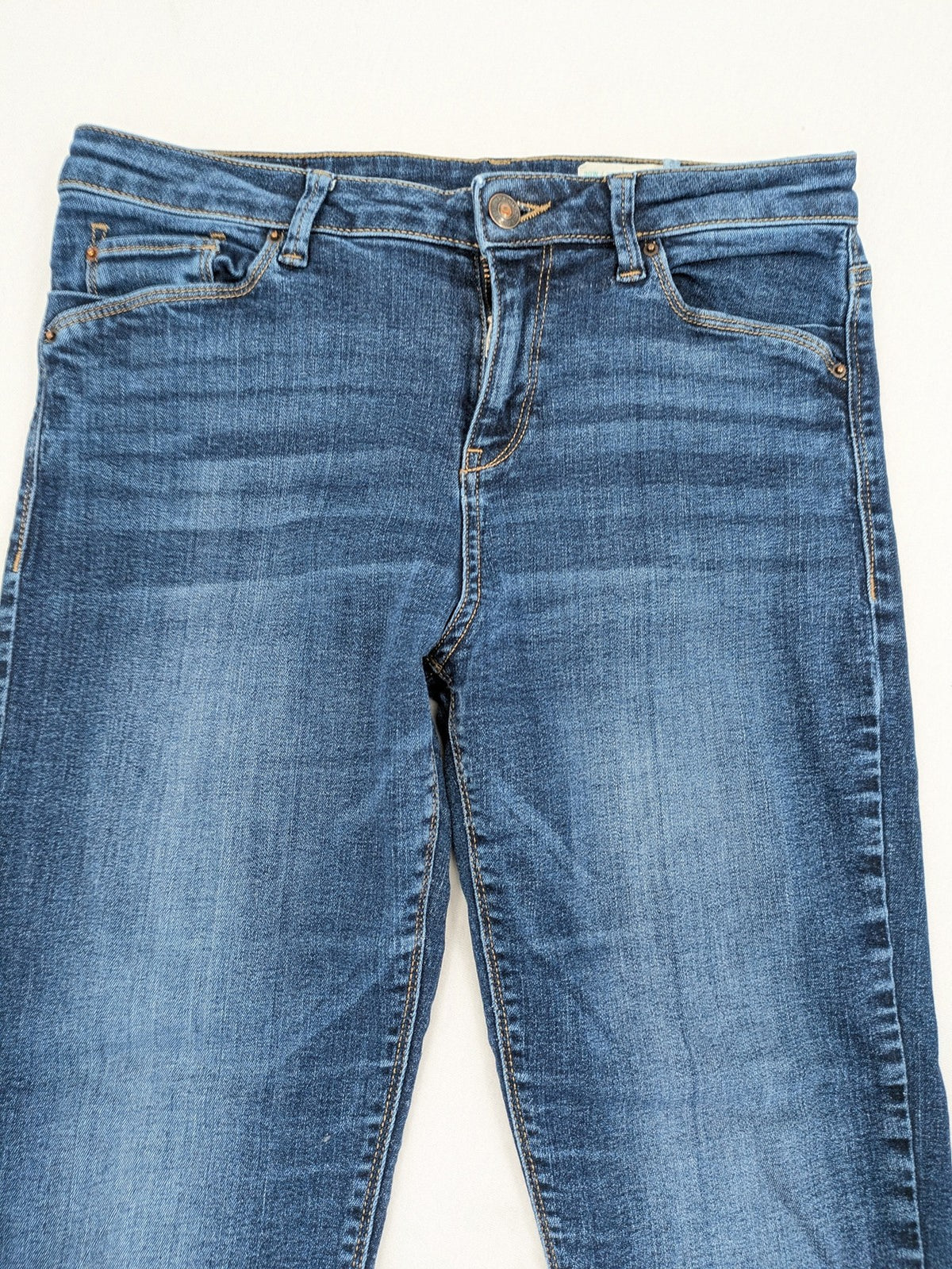 Esprit blue slim fit jeans with frayed hem and classic 5-pocket style.