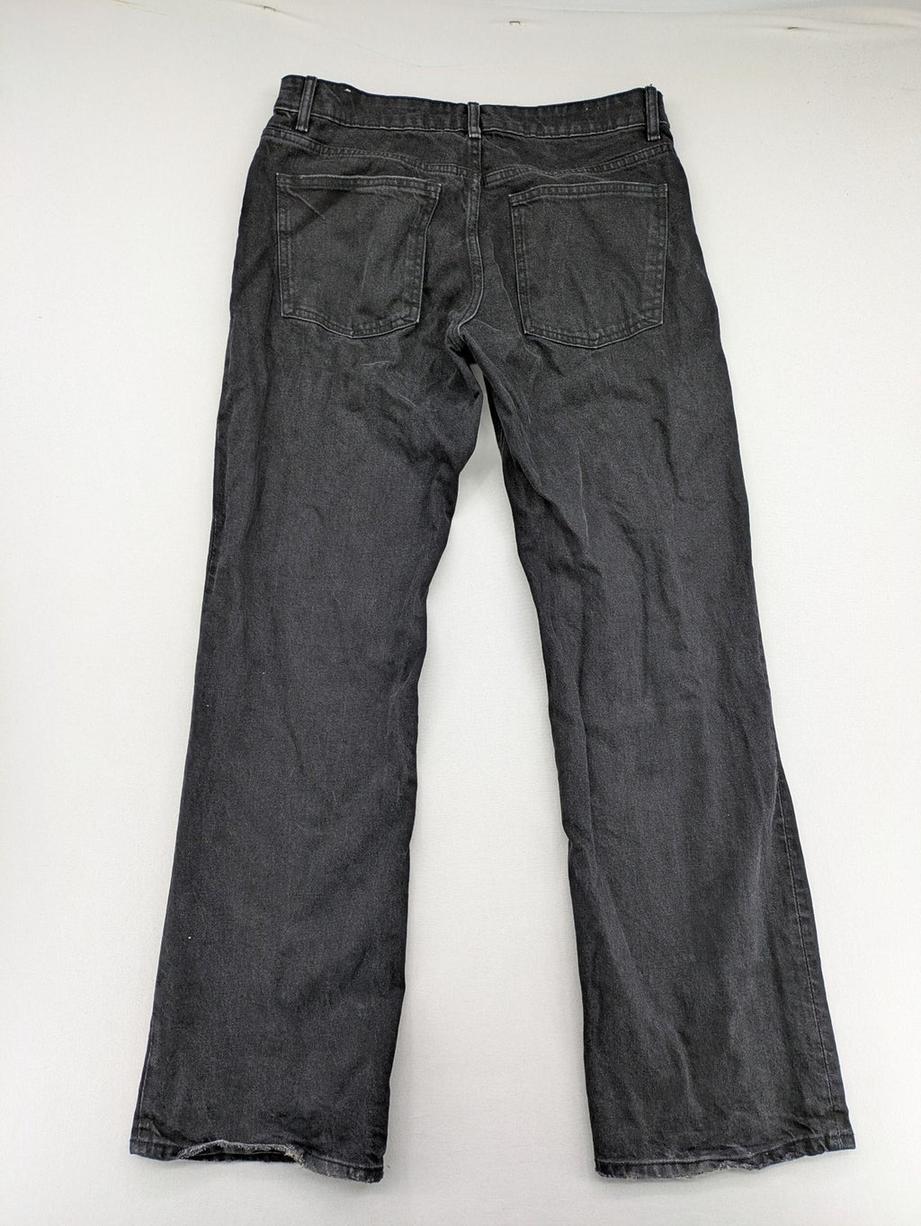 Zara grey straight jeans 5-pocket style with classic button closure and cotton blend material.