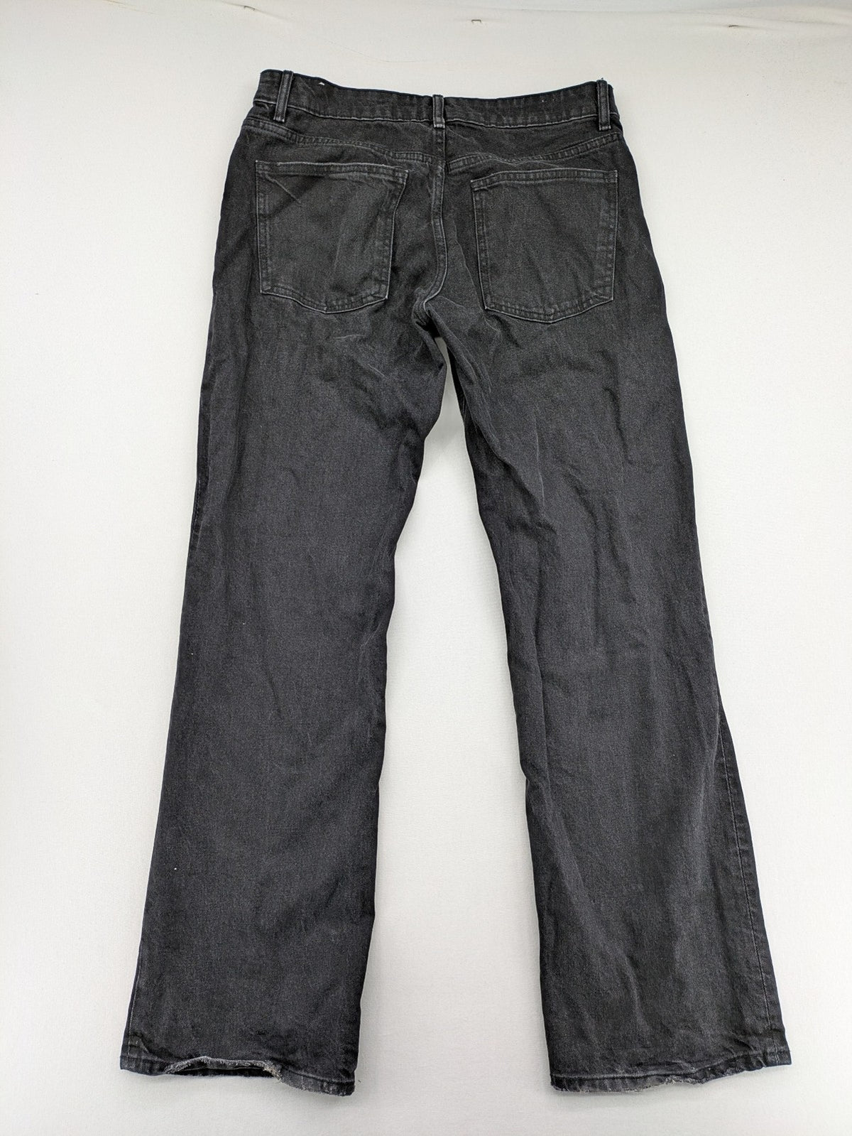 Zara grey straight jeans 5-pocket style with classic button closure and cotton blend material.