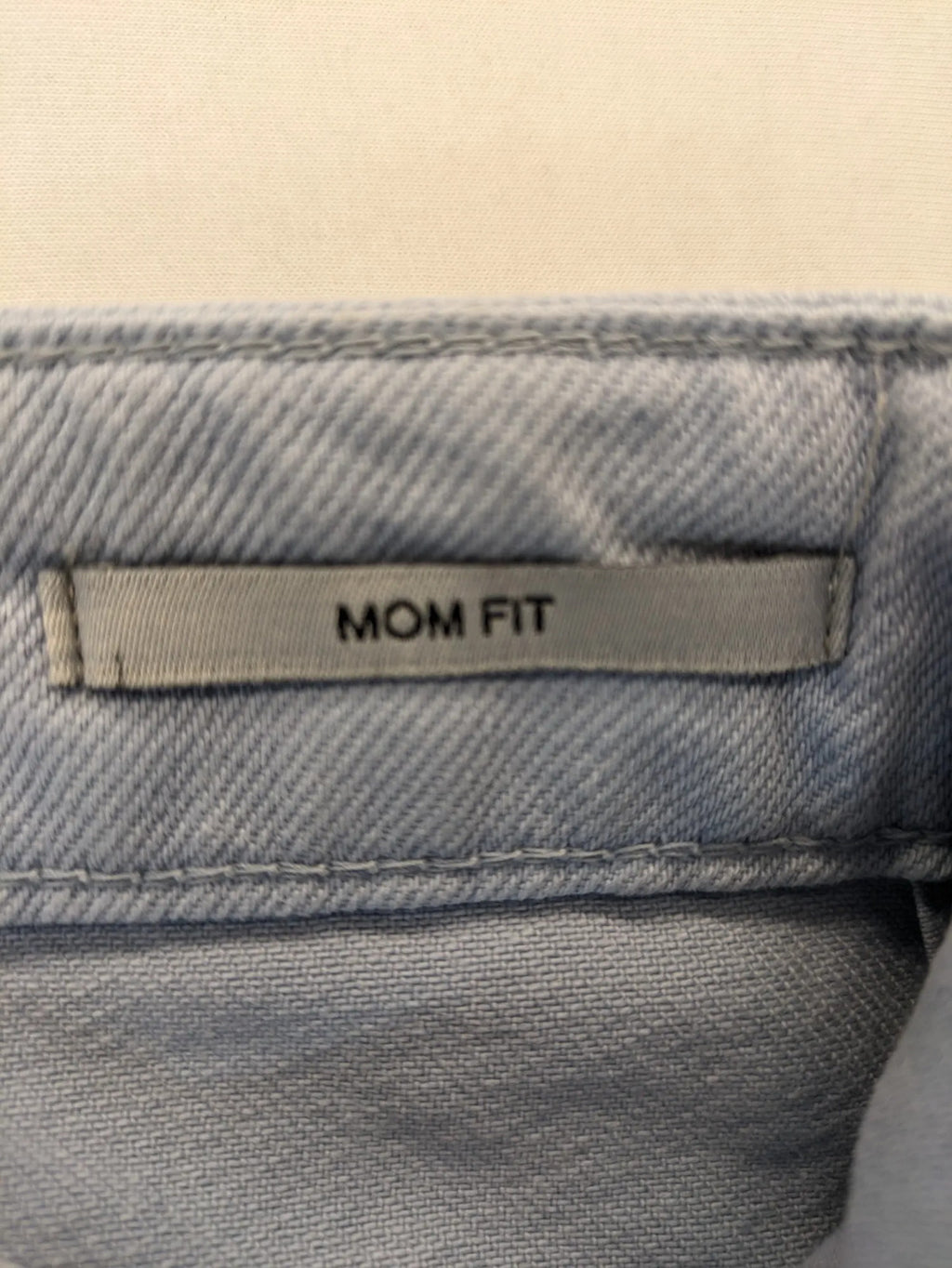 Esprit blue mom fit jeans high waist 5-pocket design with original tag.