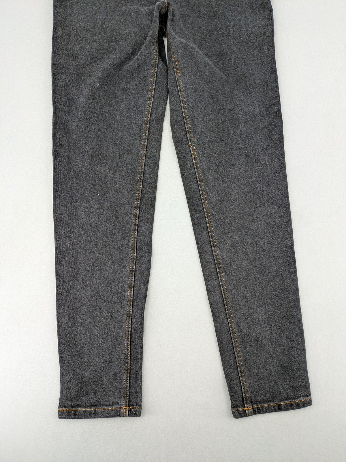 john baner grey high waist mom jeans classic 5-pocket design with contrast stitching