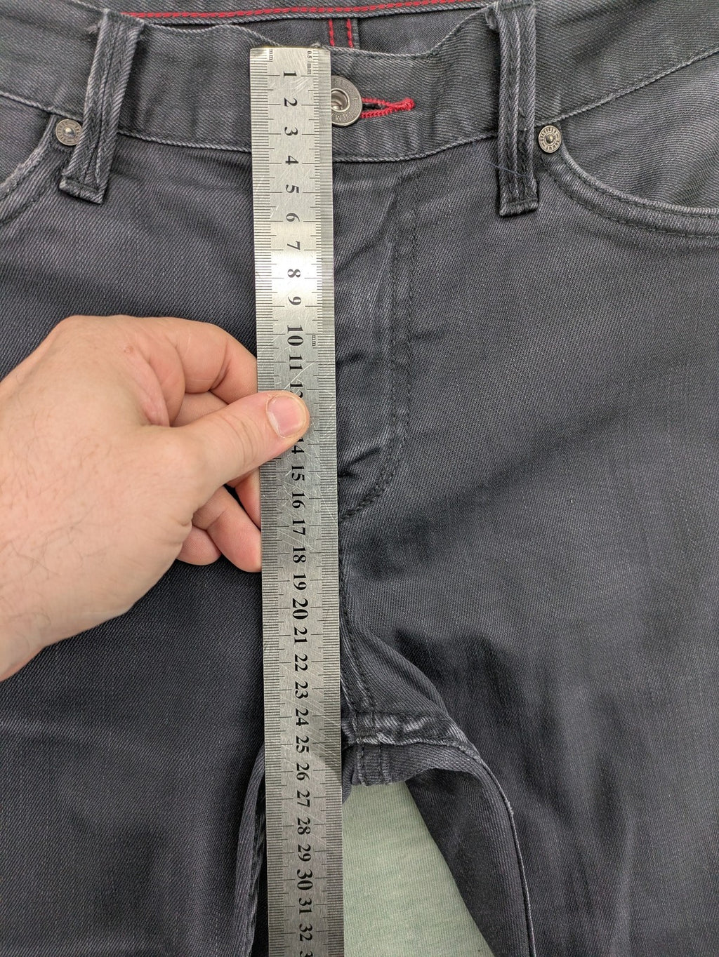 Tommy Hilfiger grey straight jeans faded denim with iconic logo detail.