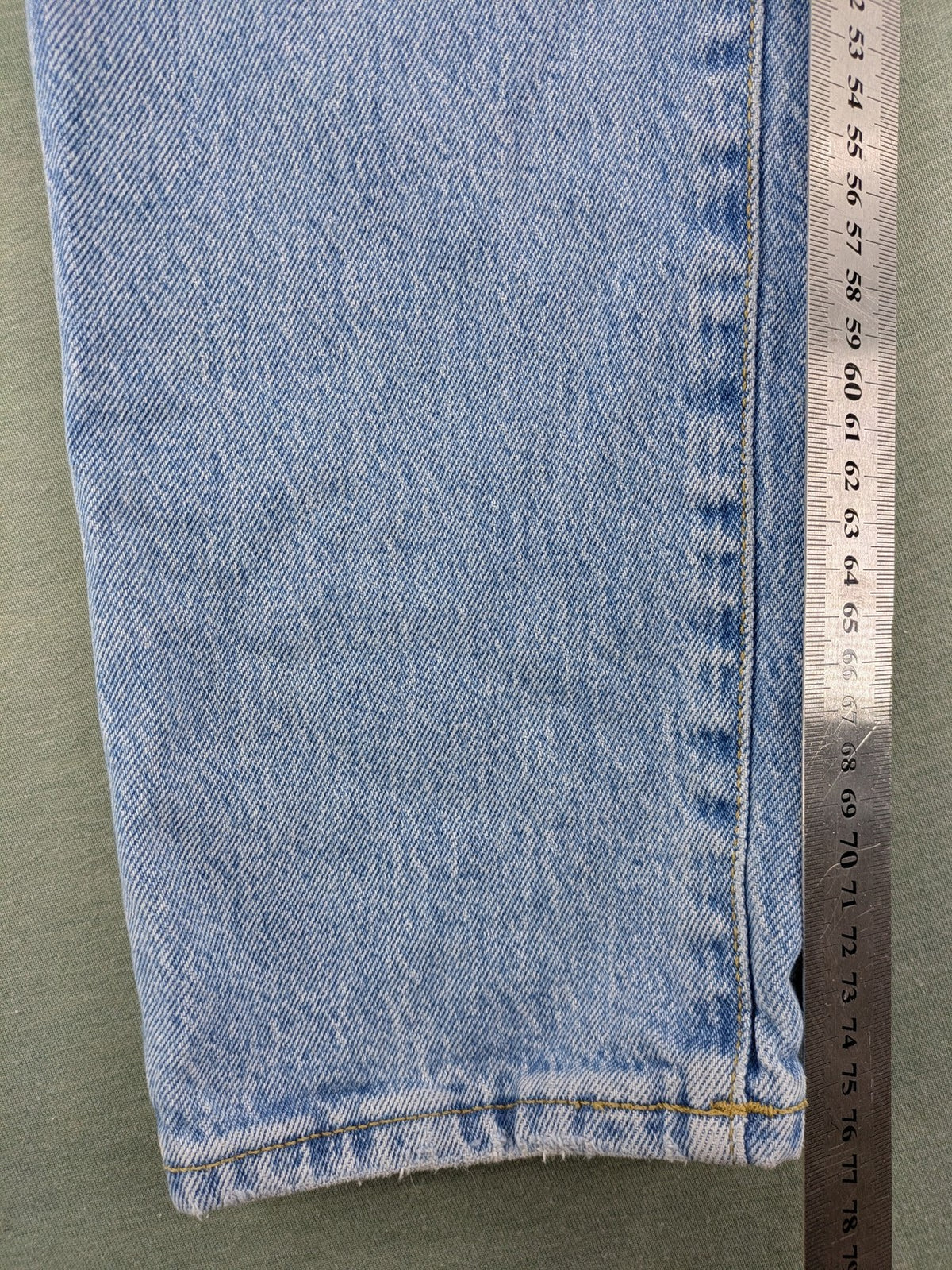 Selected Homme blue slim fit jeans with classic wash and stretch cotton material.