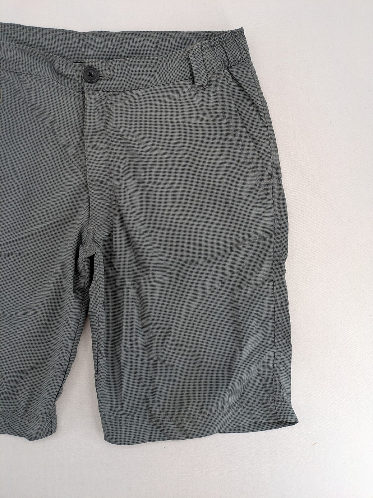 Luciano grey shorts lightweight polyamide with elastic waistband and button closure.