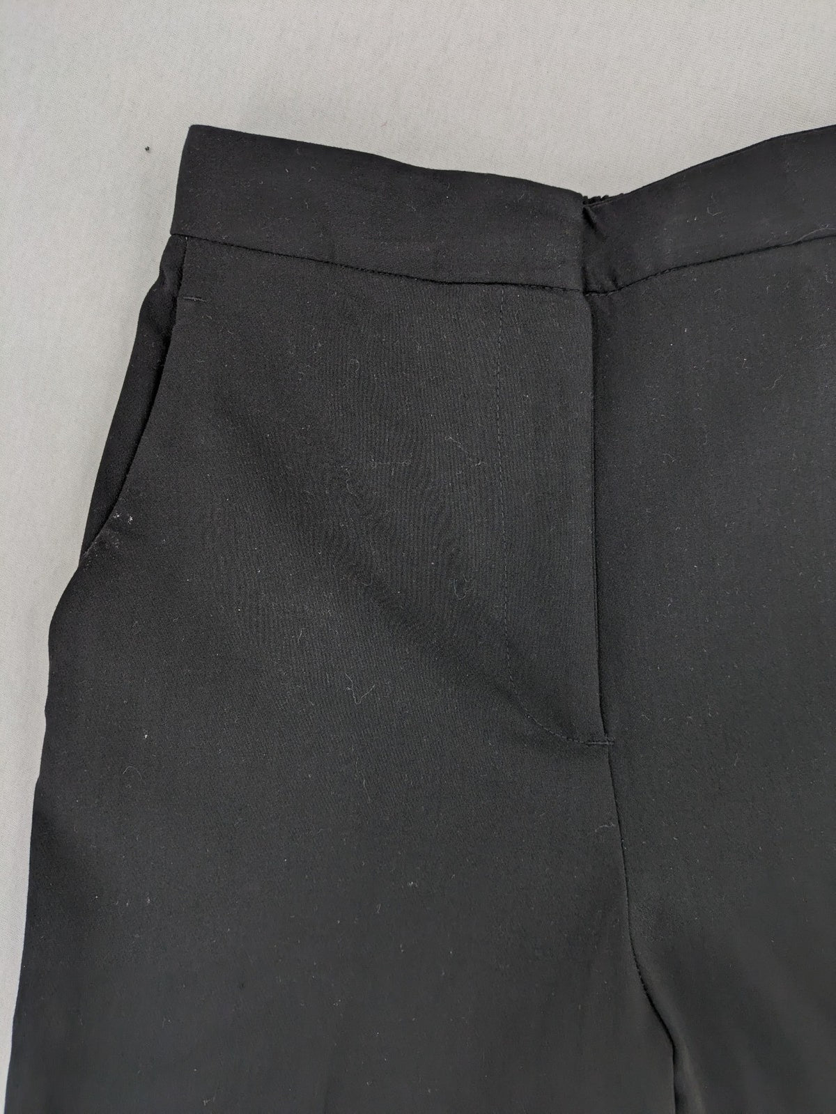 Zara black culotte pants high waist with elastic waistband and wide leg design.