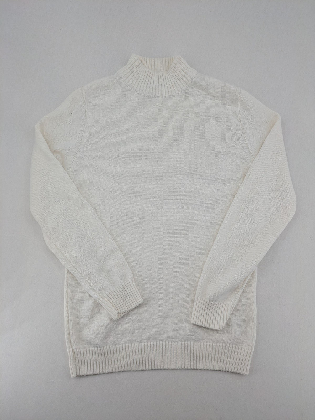 Parz Park white turtle neck jumper with ribbed collar and cuffs, soft acrylic material.
