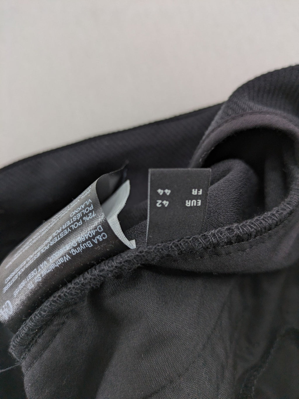 C&A grey culotte pants with wide leg and original tags, stylish and versatile.