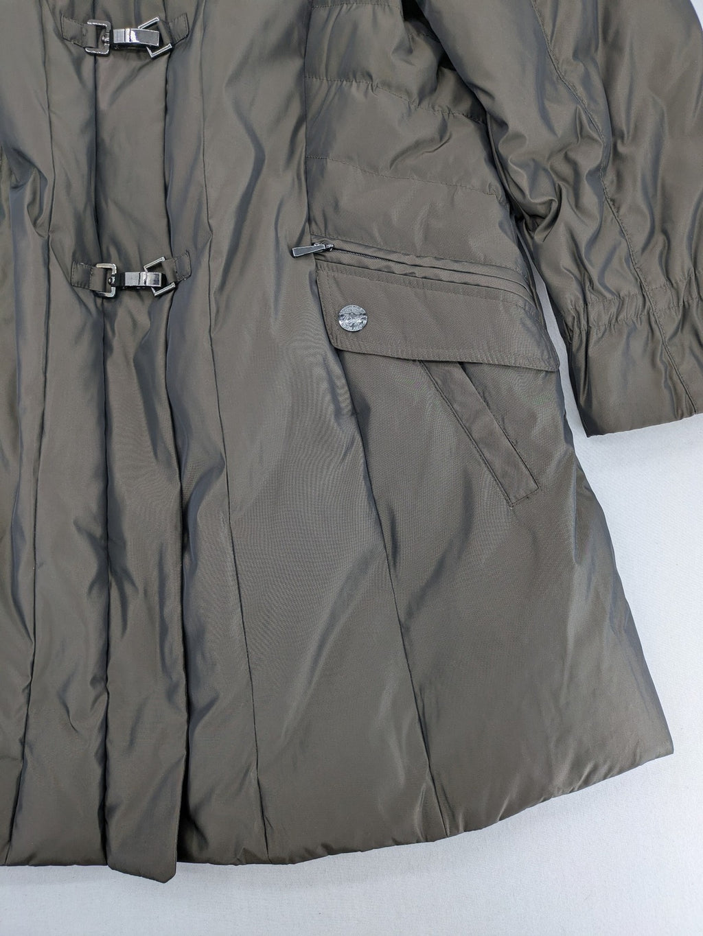 Gerry Weber Edition grey quilted coat with faux fur collar and metal toggle closures.