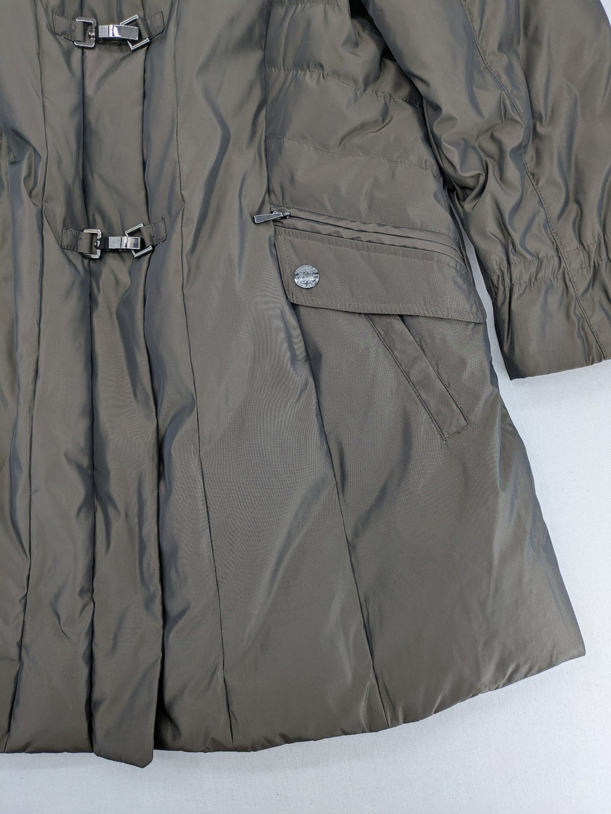 Gerry Weber Edition grey quilted coat with faux fur collar and metal toggle closures.