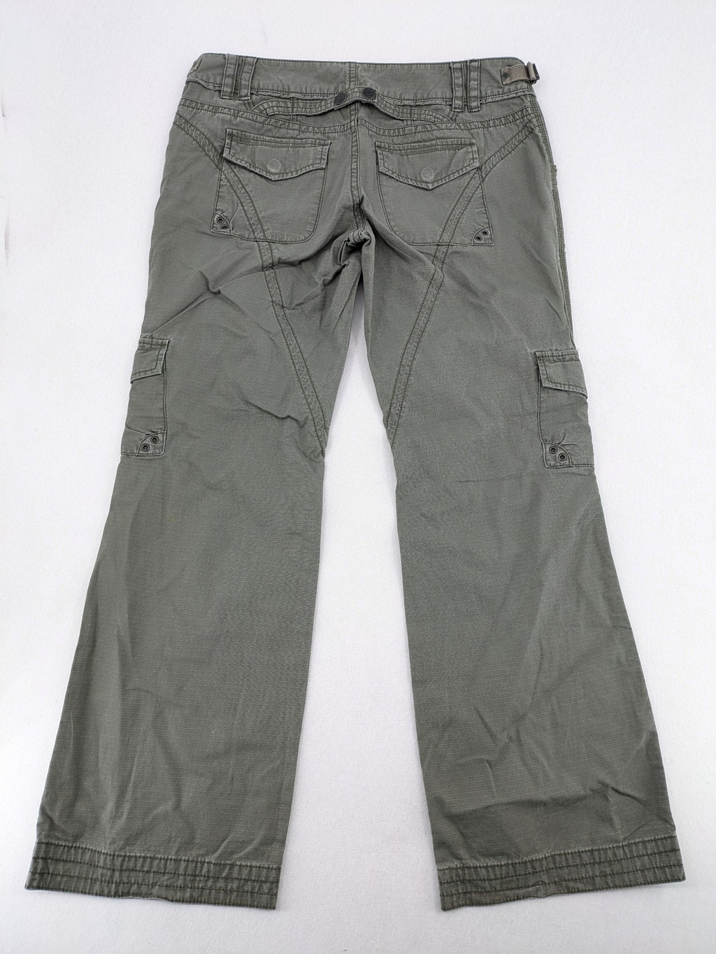 edc by Esprit khaki cargo pants ripstop fabric with multiple pockets and button fly