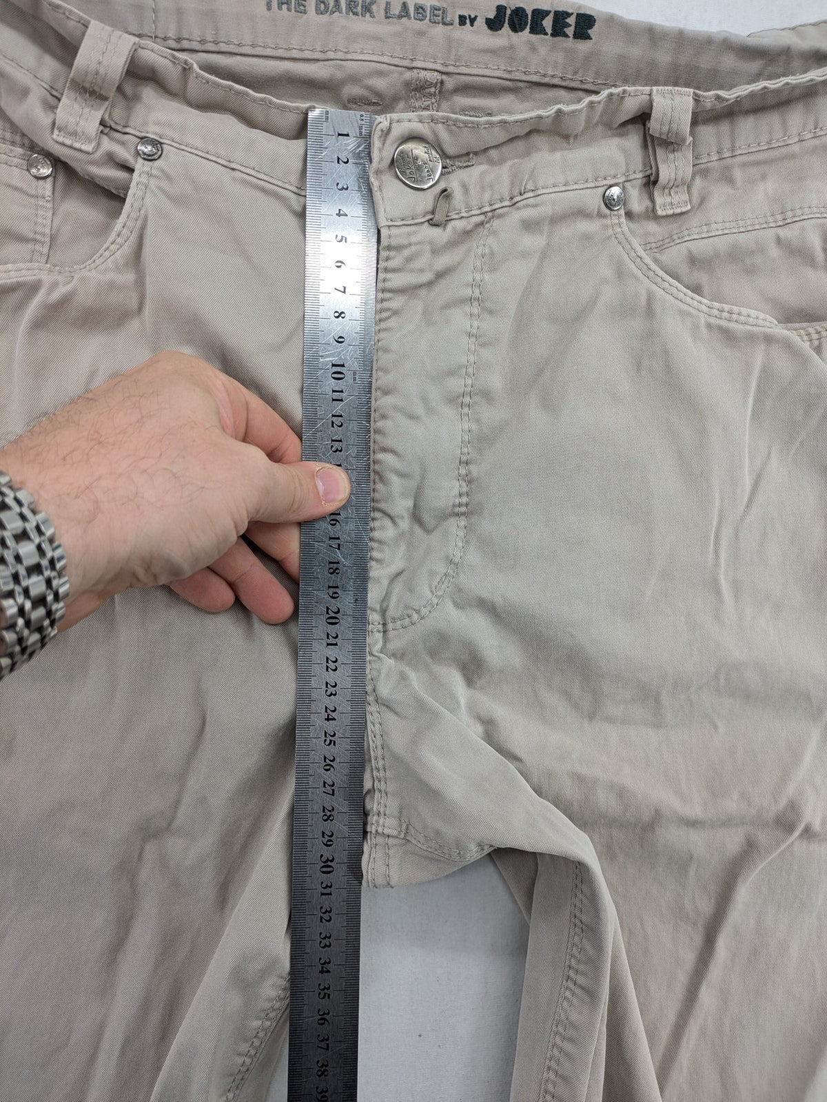 Joker beige chino pants 5-pocket design made from cotton stretch blend.