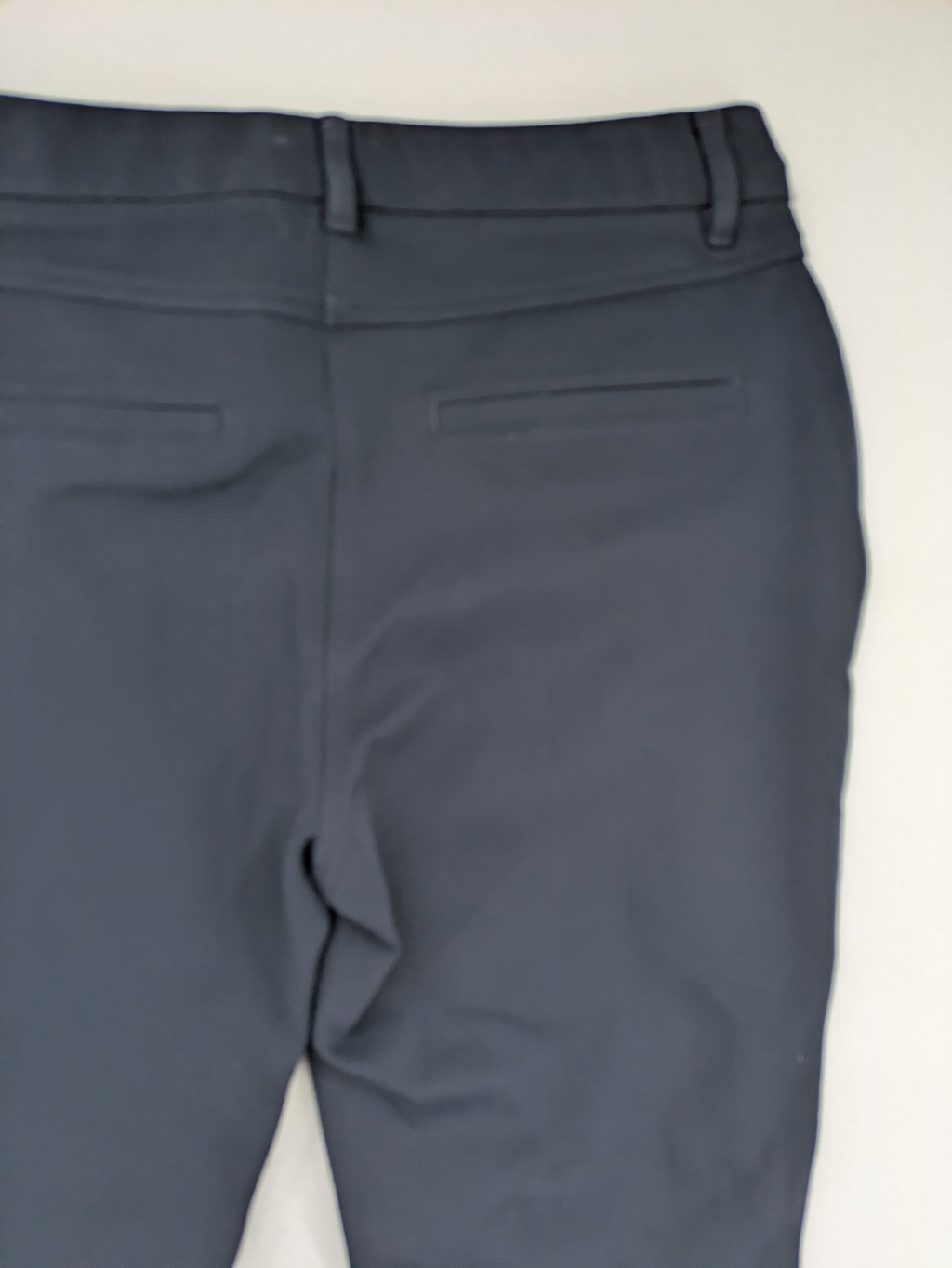 Gerry Weber grey jogger pants with elastic waistband and decorative 5-pocket style.