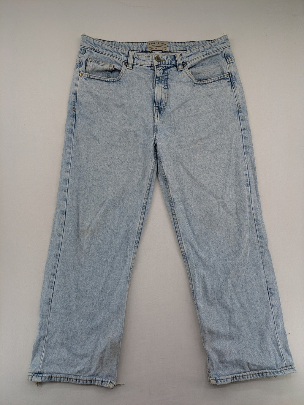 Cropp blue straight jeans 90s fit classic 5-pocket design durable denim material