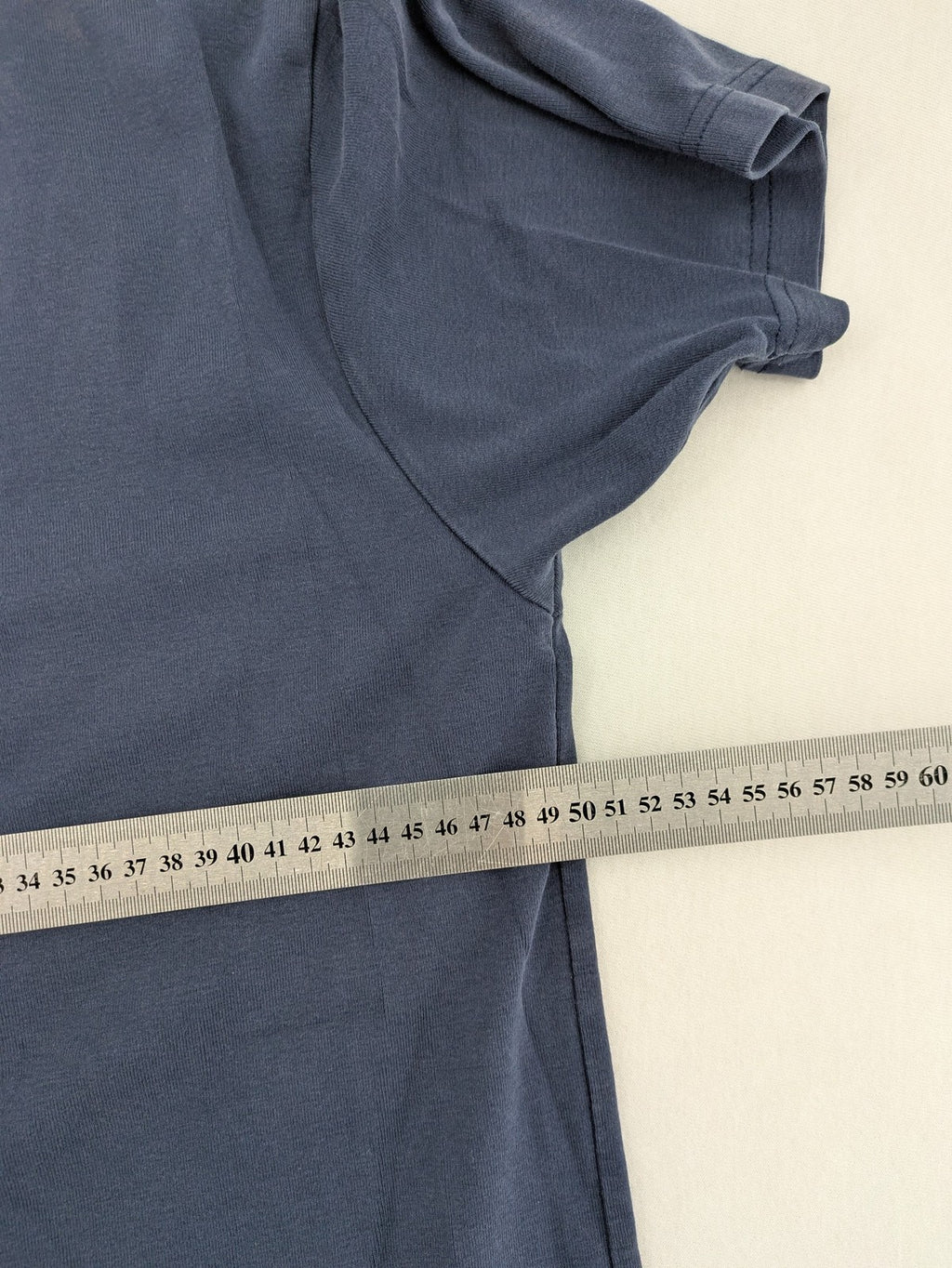 Engbers navy short sleeve t-shirt, round neck, soft cotton, classic design.