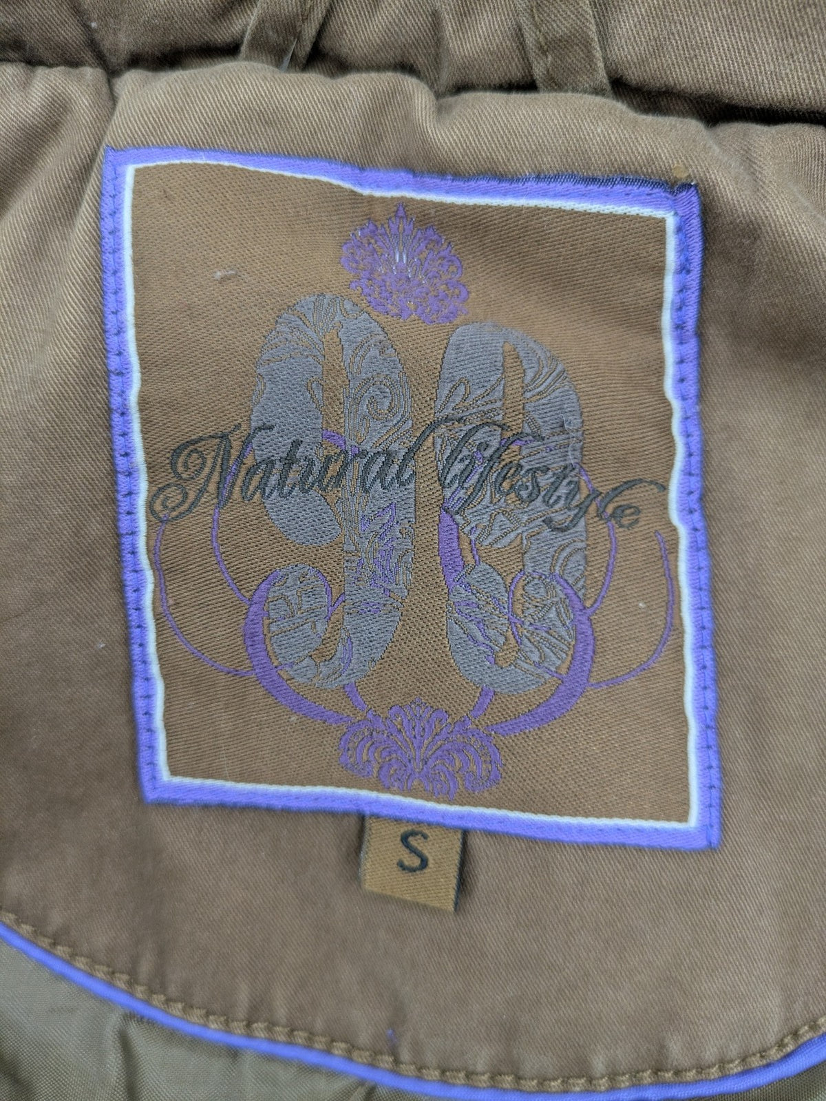 Cecilia Classics brown jacket quilted cotton with adjustable waist and zipper-button closure.
