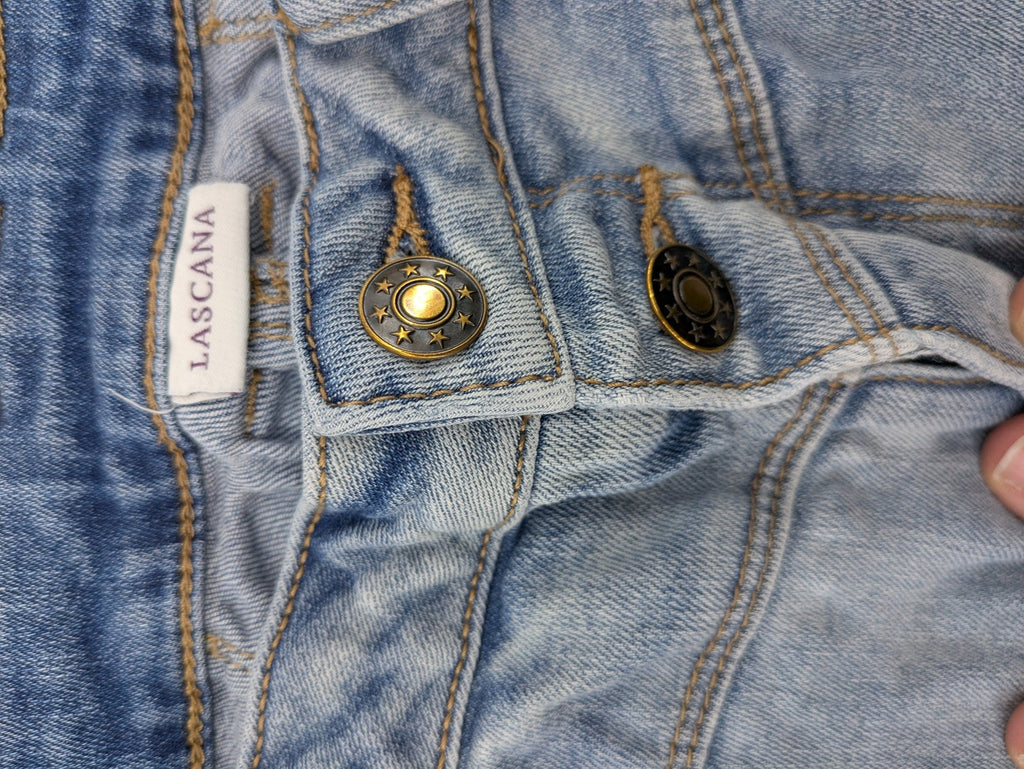 LASCANA blue straight jeans stonewashed finish with double button closure and classic 5-pocket style.