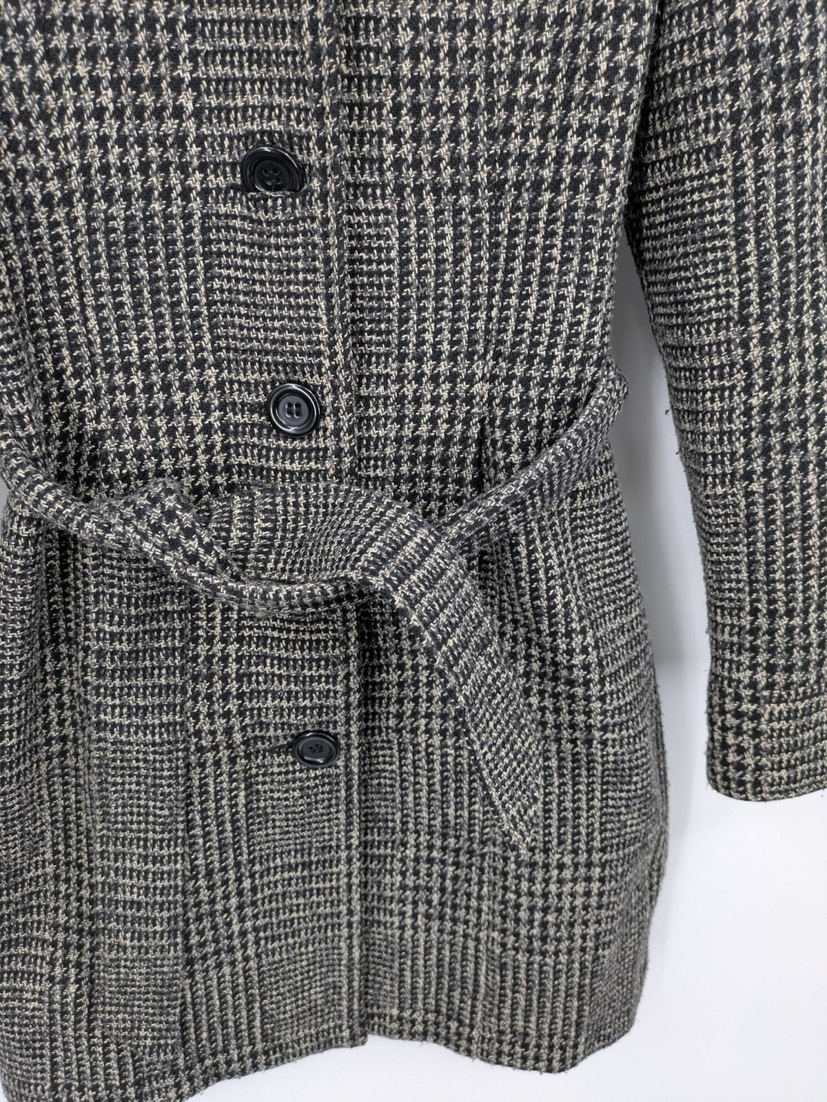 Xanaka beige trench coat houndstooth pattern wool blend with matching belt.