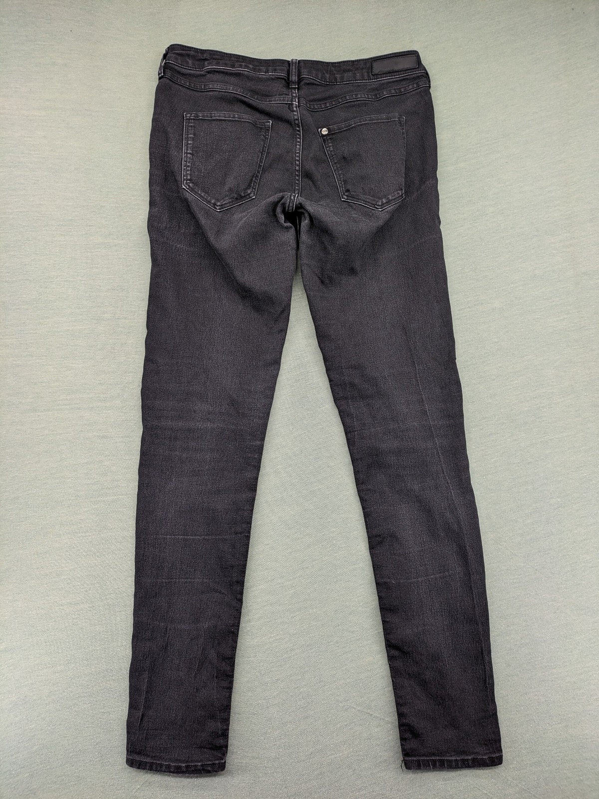 H&M grey super skinny jeans low rise with stretch denim and classic design.