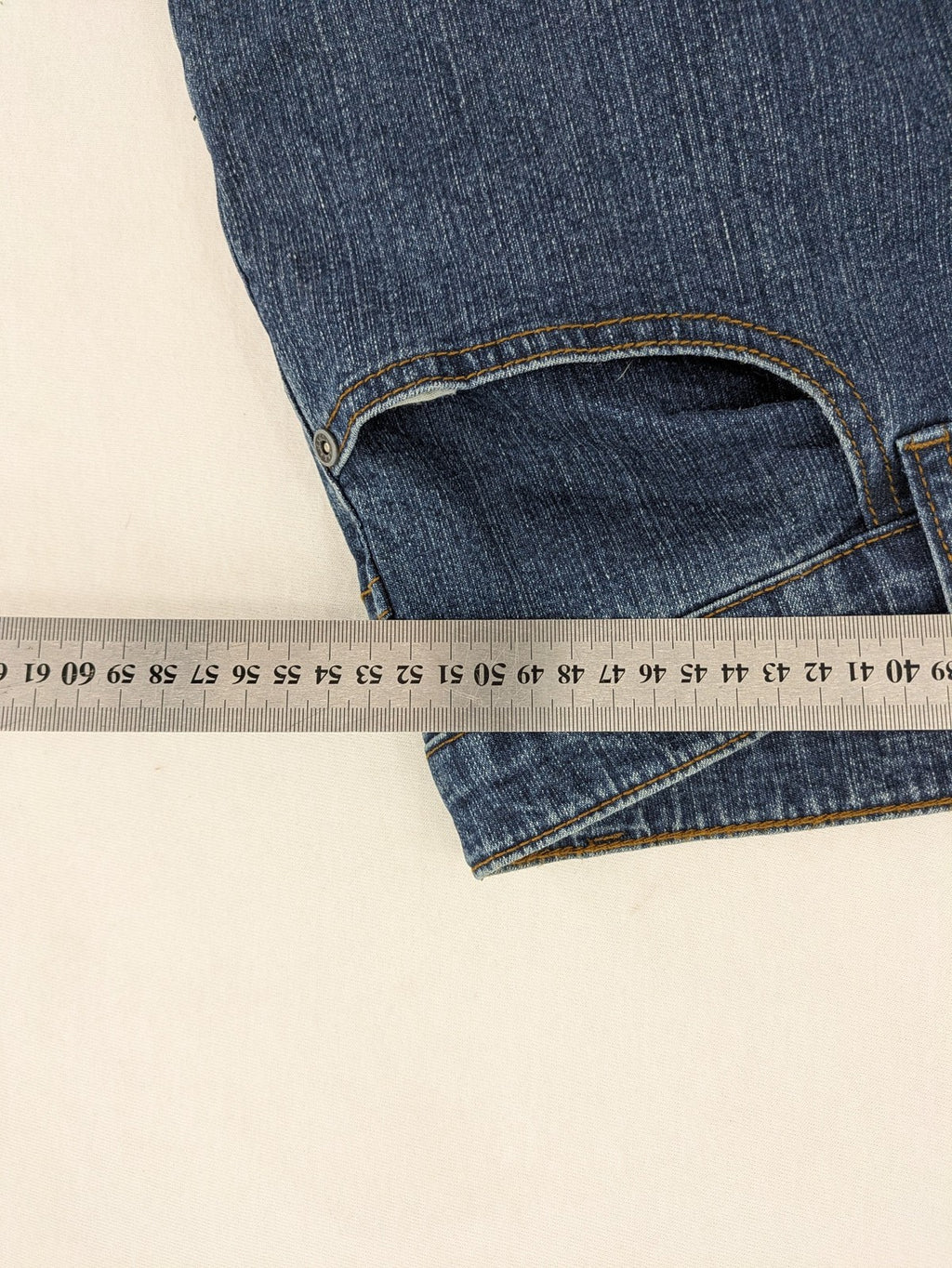 RE&X blue straight jeans medium wash 5-pocket design with stretch denim material