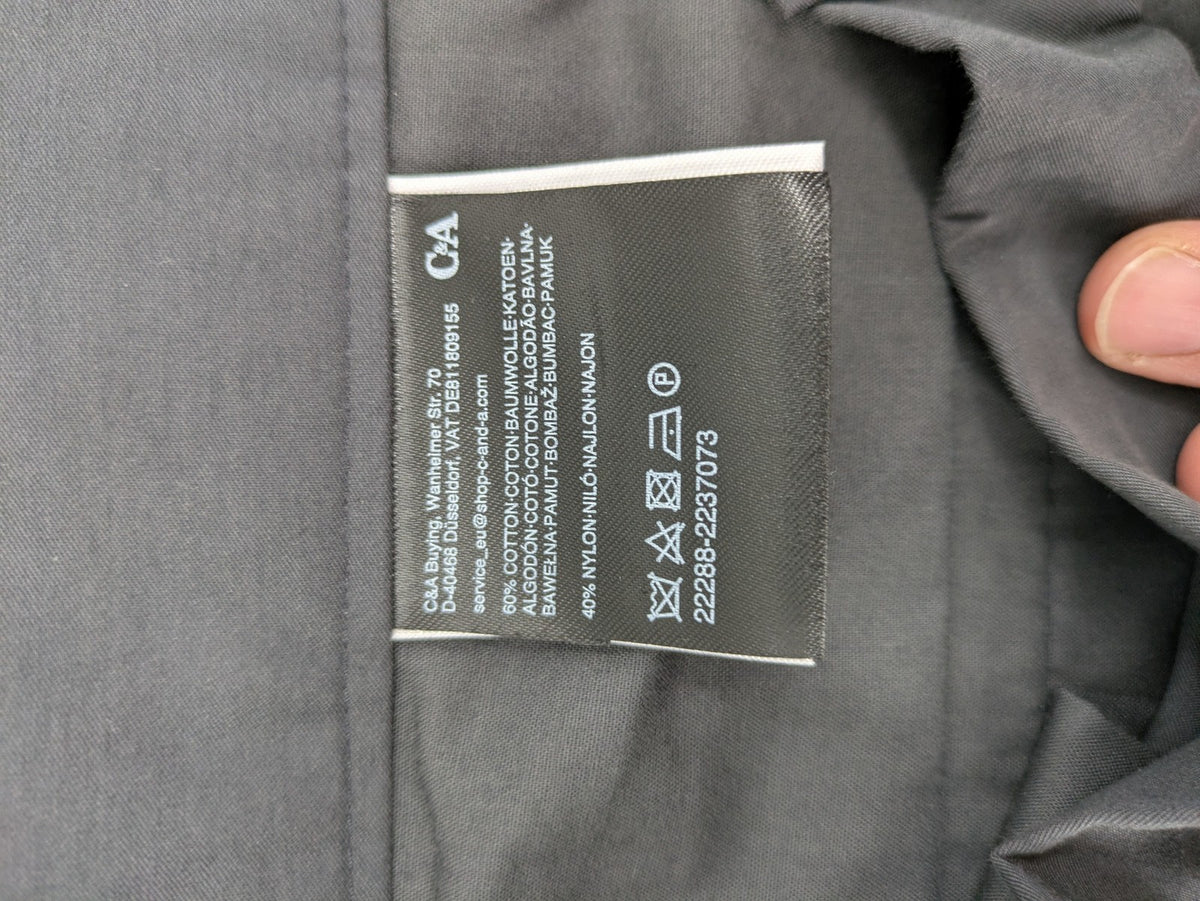 C&A pink pants regular fit with tag, versatile for business and leisure.